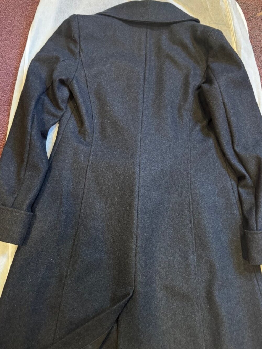 Coat - Picture 3 of 4